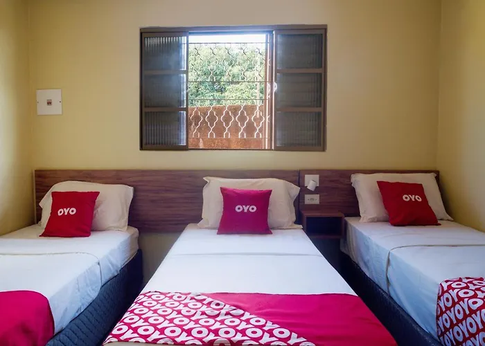 Oyo Athenas Apart Hotel