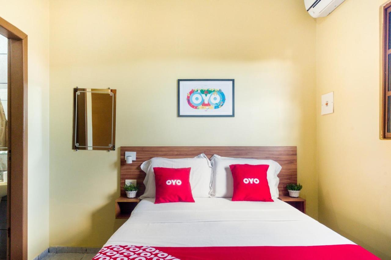 Oyo Athenas Hotel 3*
