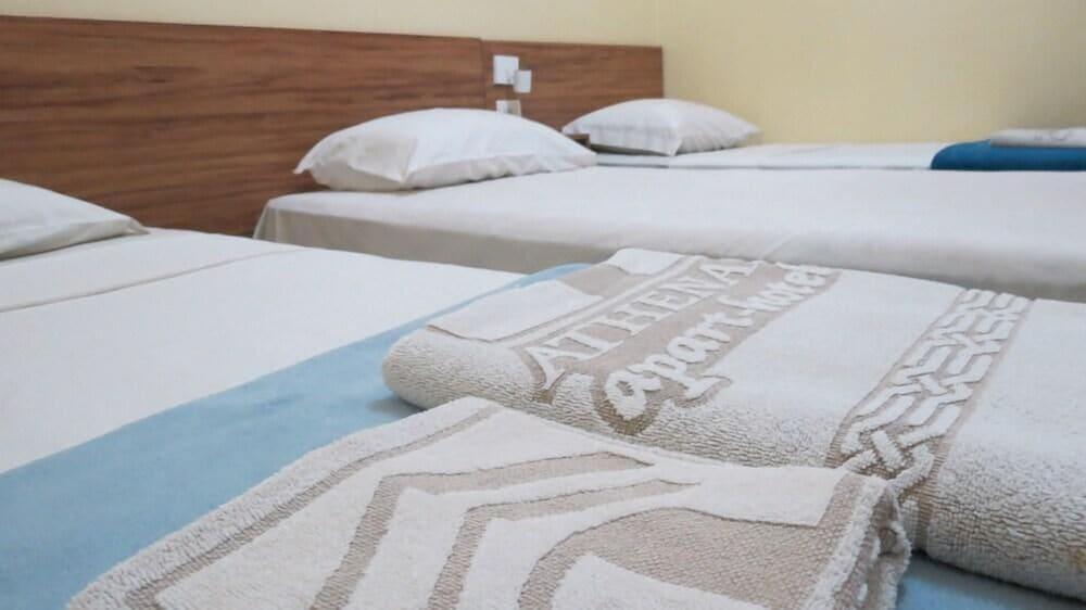 Oyo Athenas Hotel 3*