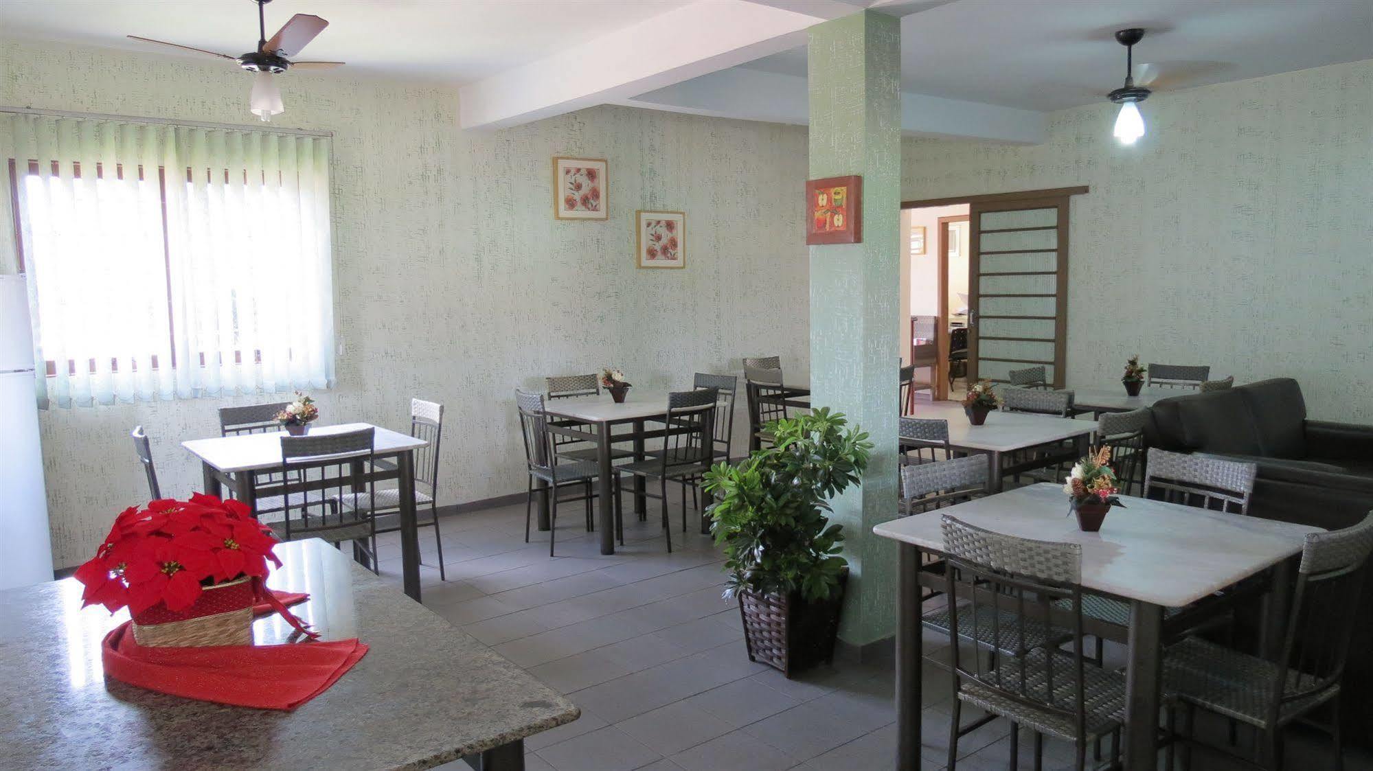 Hotel Oyo Athenas