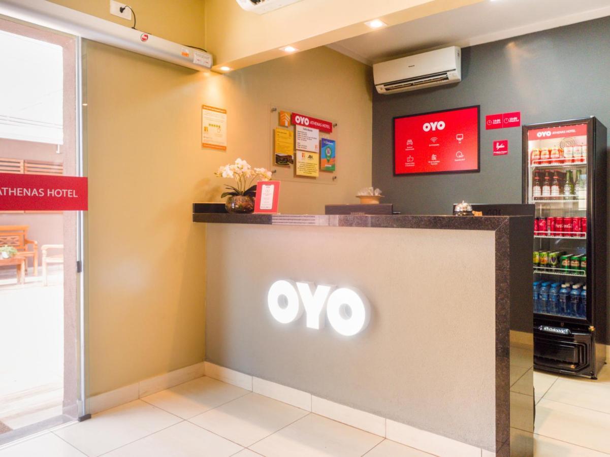 Oyo Athenas Hotel 3*