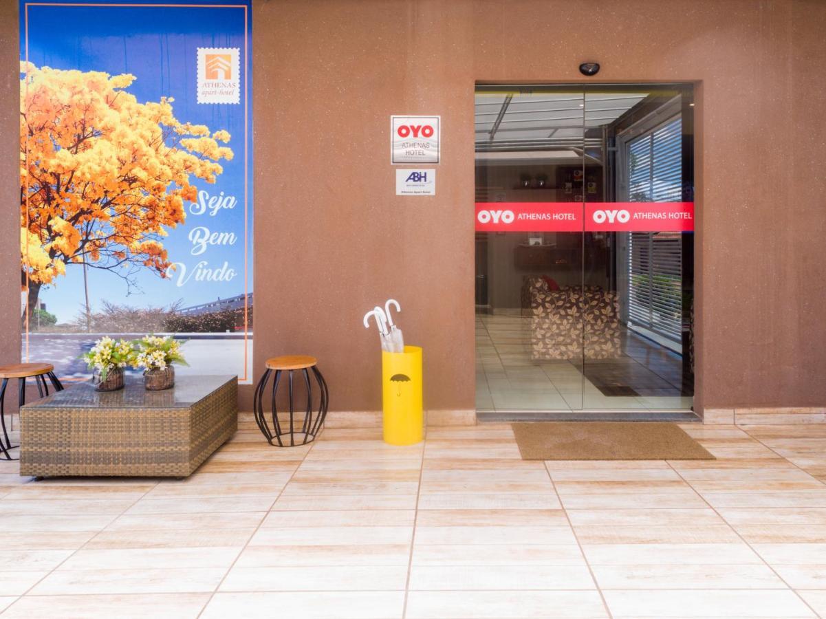 Hotel Oyo Athenas 3*